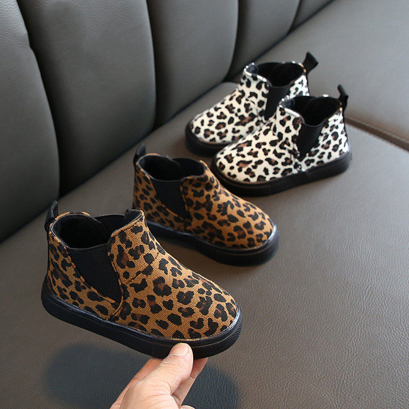 Girls Leopard print  boots