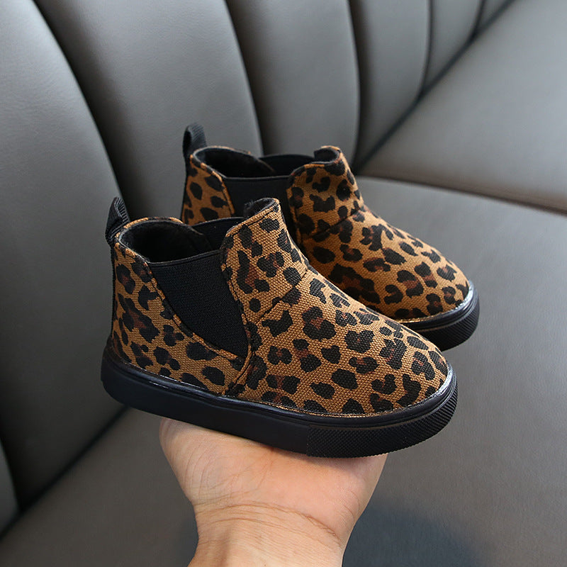 Girls Leopard print  boots